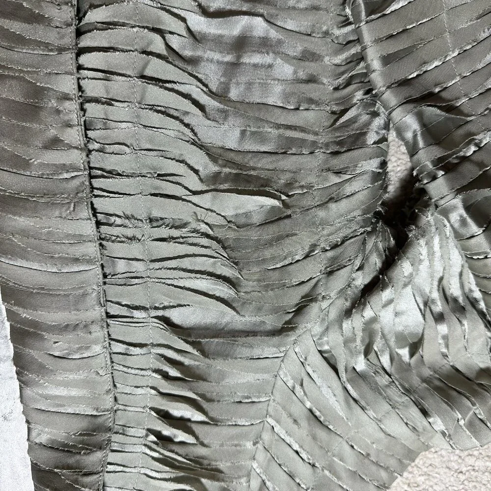 Chicos Blazer Jacket Women’s Size 1 Light Green Metallic Silky Raw Edge - Picture 15 of 15